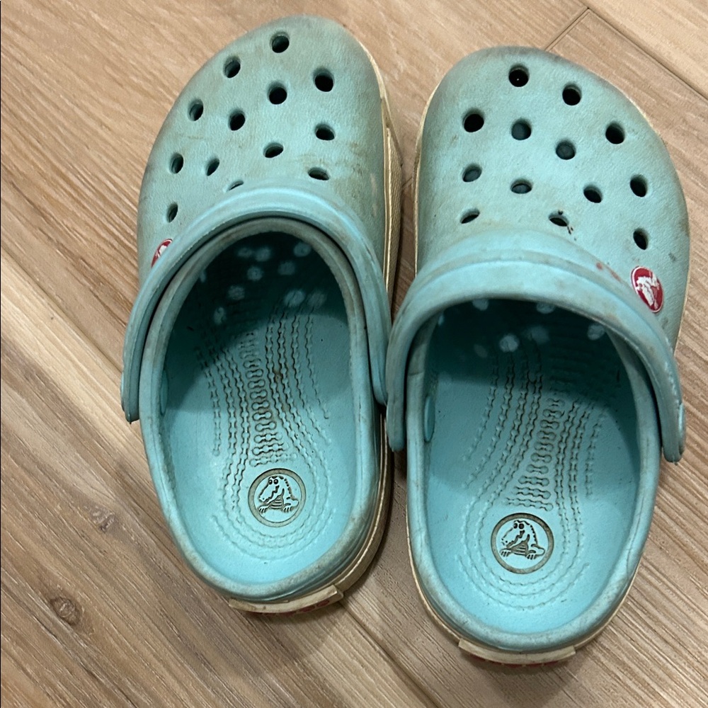 Crocs